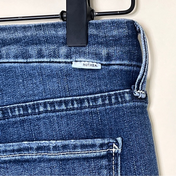 MOTHER The Looker Skinny Jeans in Groovin - Picture 9 of 13